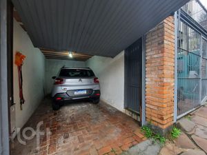 Image 35 - 882101