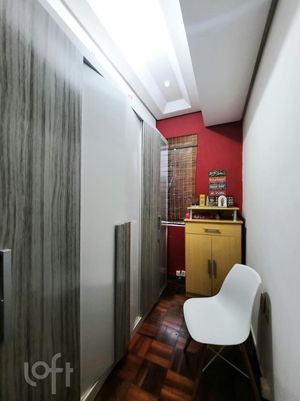 Image 22 - 882101