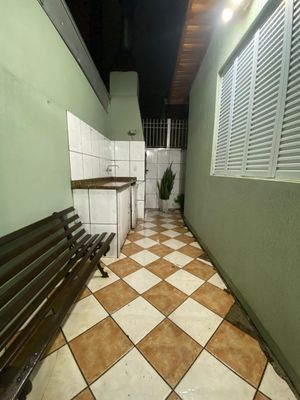 Image 27 - 882108