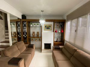 Image 1 - 882108