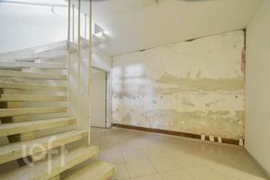 Image 39 - 882116