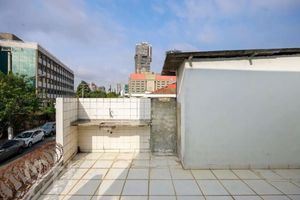 Image 40 - 882119
