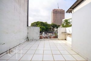 Image 38 - 882119