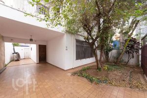 Image 39 - 882125