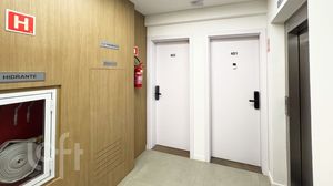 Image 22 - 882131