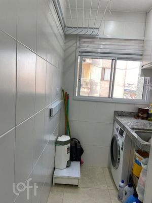 Image 4 - 882134