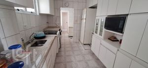 Image 5 - 882135