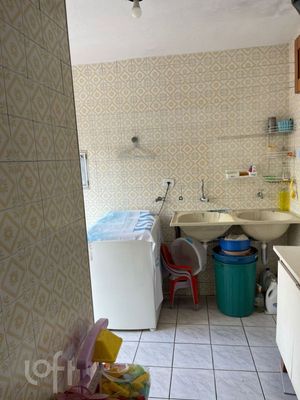 Image 11 - 882138