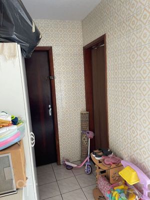 Image 12 - 882138