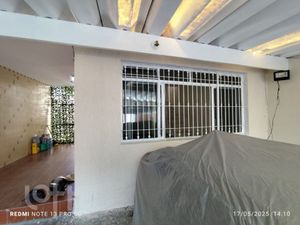 Image 9 - 882143
