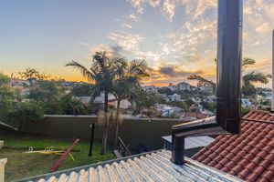 Image 16 - 882144