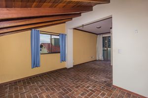 Image 25 - 882144