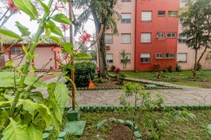 Image 14 - 882147