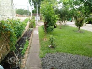 Image 2 - 882160