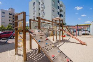 Image 8 - 882180