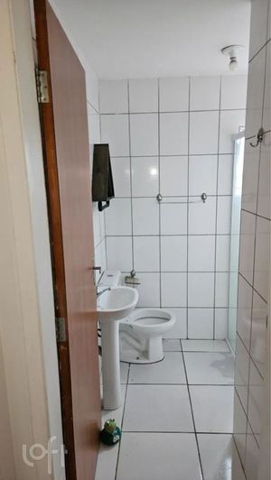 Image 6 - 882181