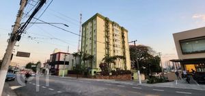 Image 10 - 882182