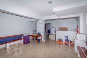 Image 27 - 882182