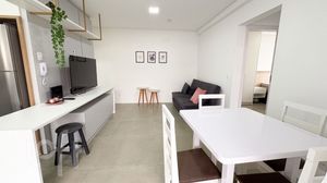 Image 7 - 882183
