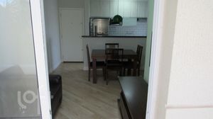 Image 4 - 882203