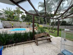 Image 28 - 882207