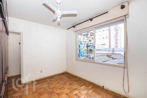 Image 8 - 882213