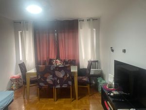Image 7 - 882215