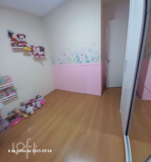 Image 2 - 882218
