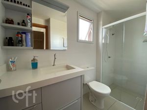 Image 9 - 882223