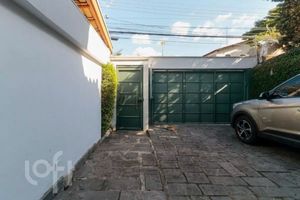 Image 74 - 882227