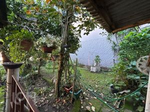 Image 27 - 882230