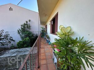 Image 3 - 882230
