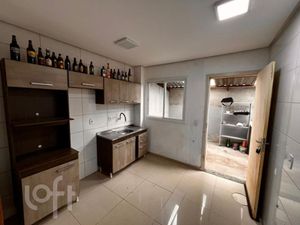Image 7 - 882234