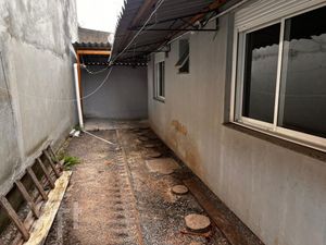 Image 14 - 882234
