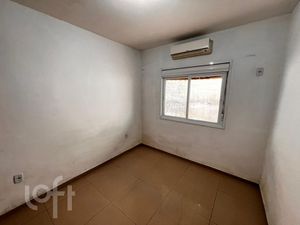 Image 19 - 882234