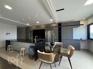 Image 2 - 882235