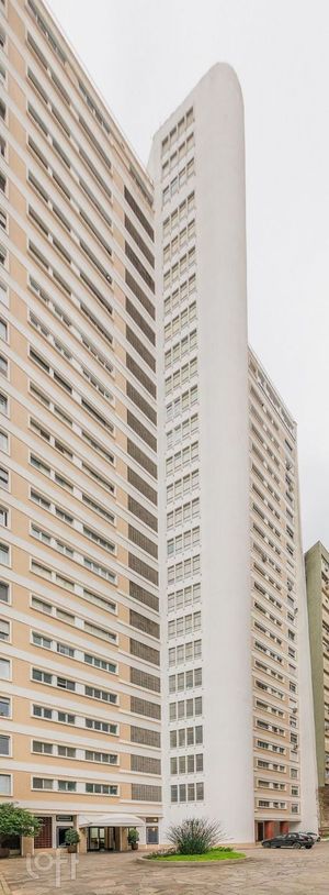 Image 30 - 882247