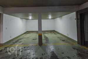 Image 34 - 882251