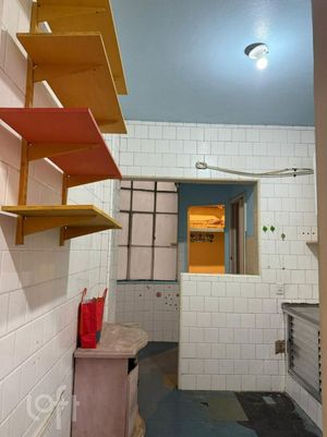 Image 17 - 882257