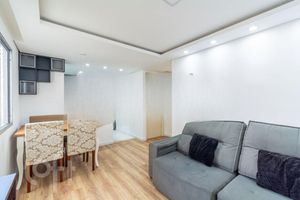 Image 1 - 882263