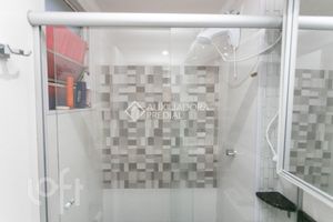 Image 17 - 882264