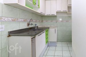 Image 5 - 882276