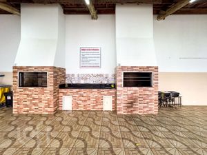 Image 18 - 882276