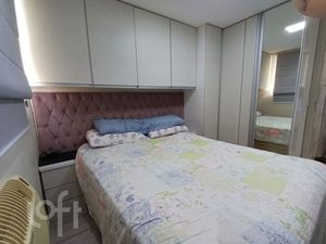 Image 17 - 882277