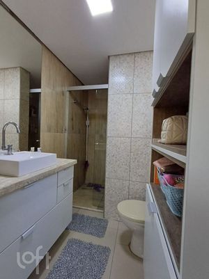 Image 13 - 882277
