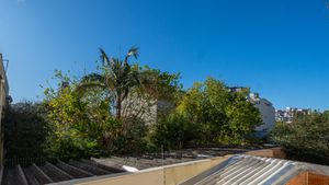 Image 15 - 882280