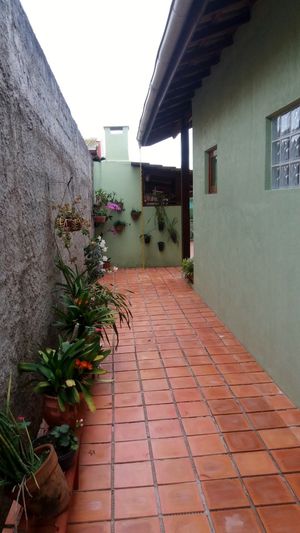 Image 18 - 882283