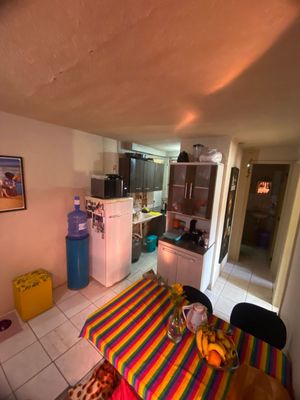 Image 4 - 882314