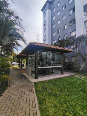 Image 17 - 882318