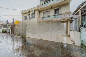 Image 25 - 882319
